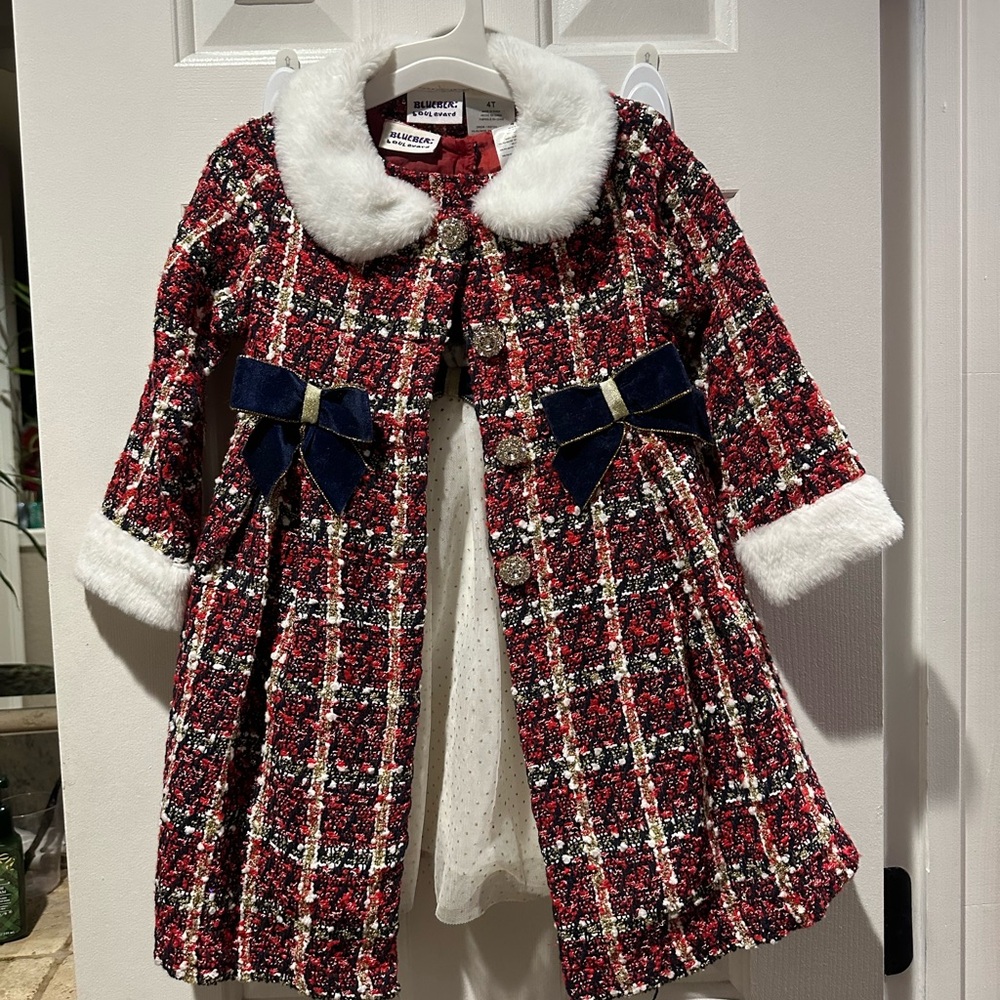 Blueberi Boulevard Red and White Cape with Plush Fur Collar and Cuffs
